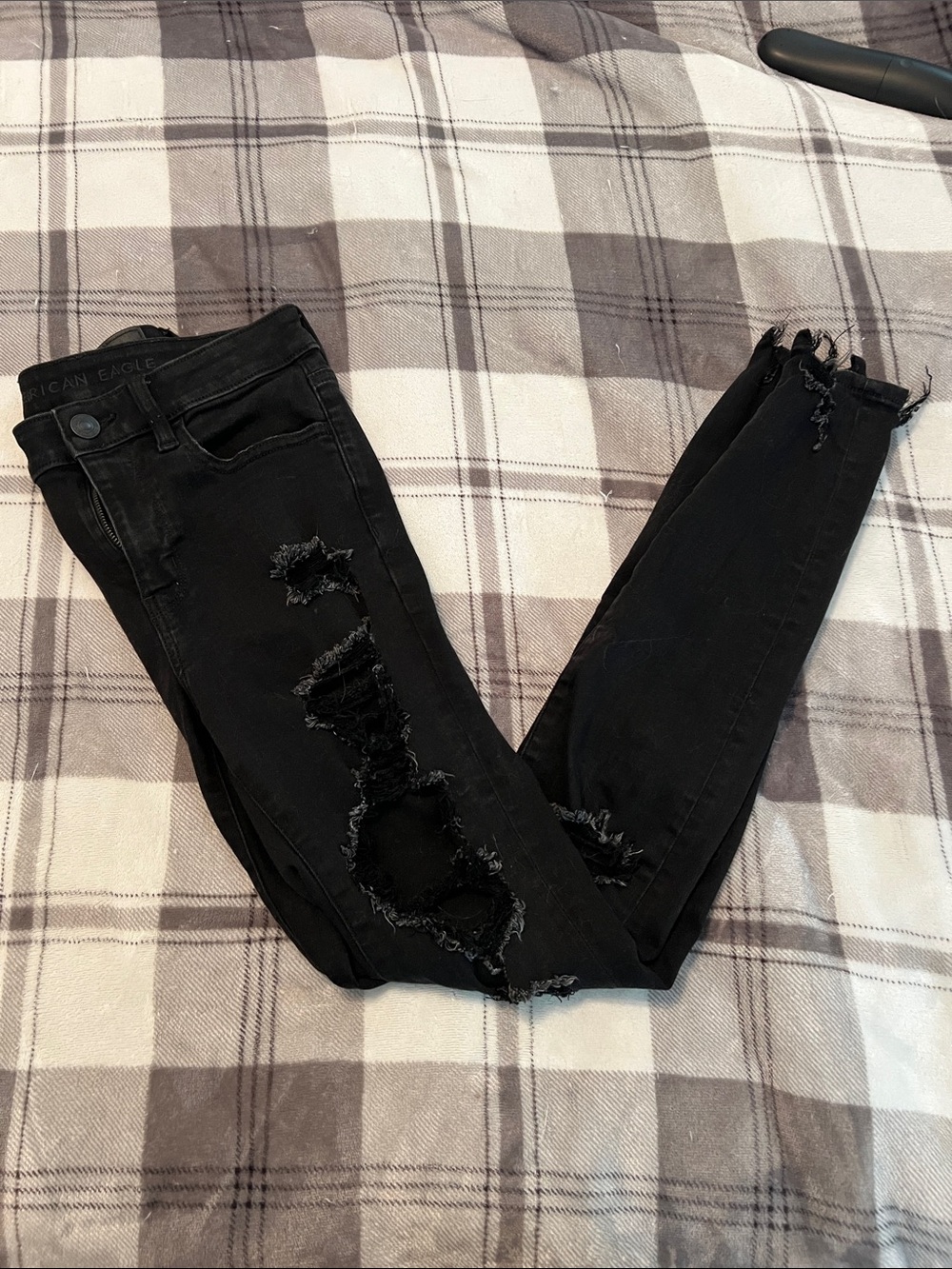 American Eagle Outfitters Black Ripped Skinny Jeans - Women